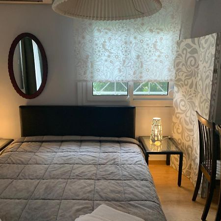 Awesome Home 3' From Metro Athén Kültér fotó